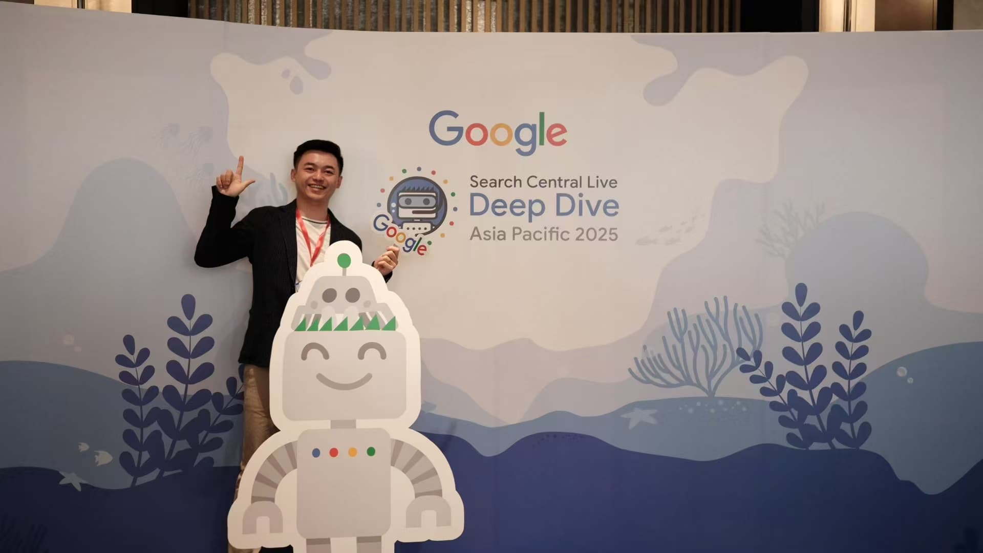 Loki Yan at Google Search Central Live Deep Dive 2025